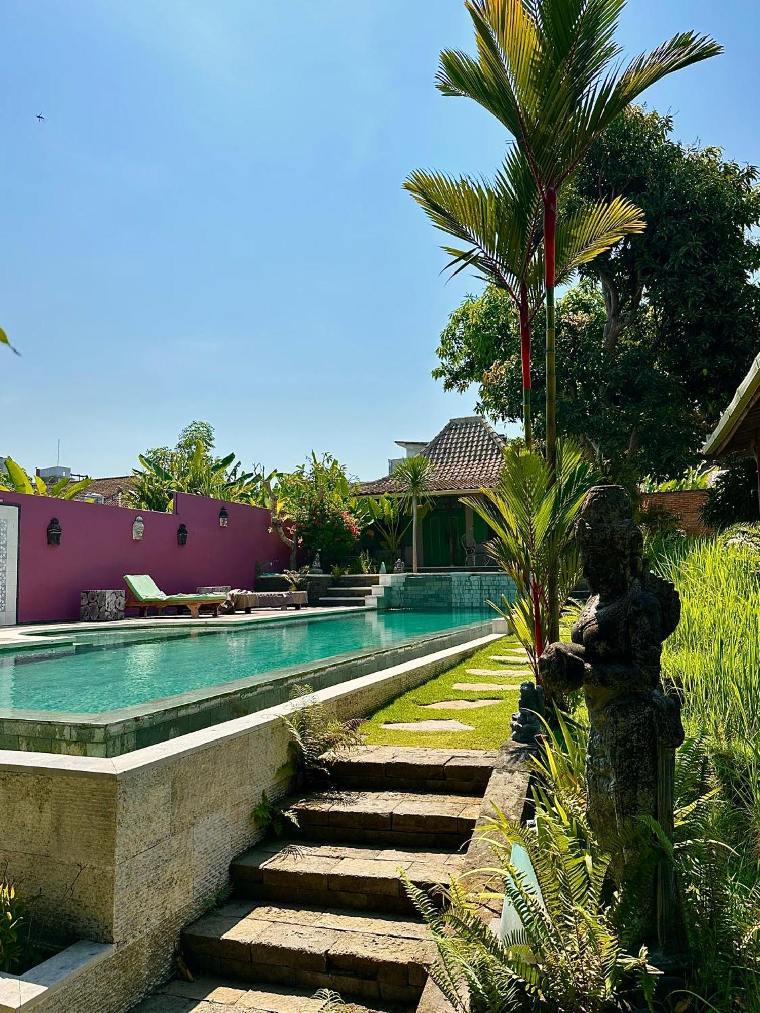 Guesthouse Mooz Canggu  Ngoại thất bức ảnh