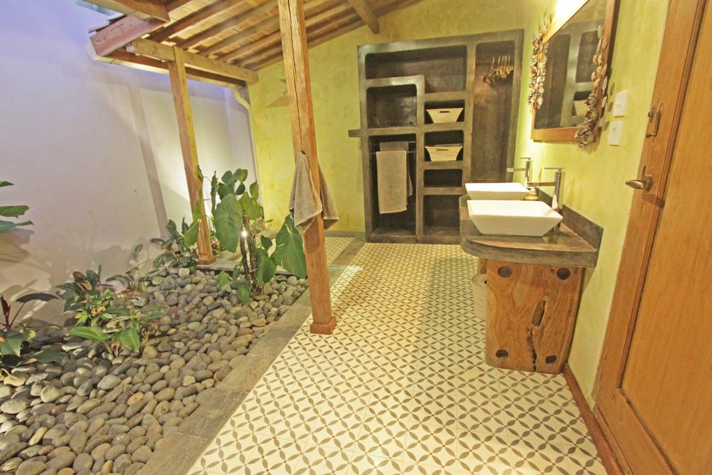 Guesthouse Mooz Canggu  Phòng bức ảnh